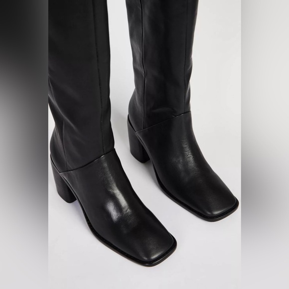 Intentionally Blank boots - Picture 3 of 8